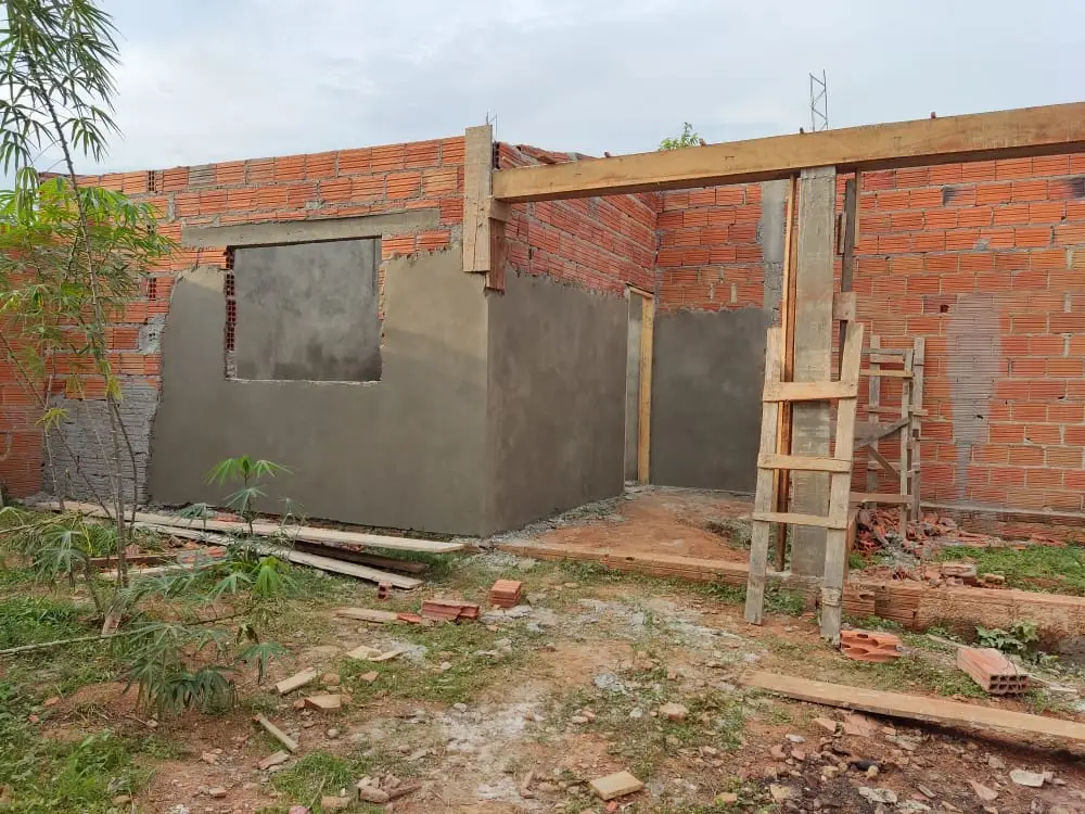 nivelamento feito comeco das paredes da edicula